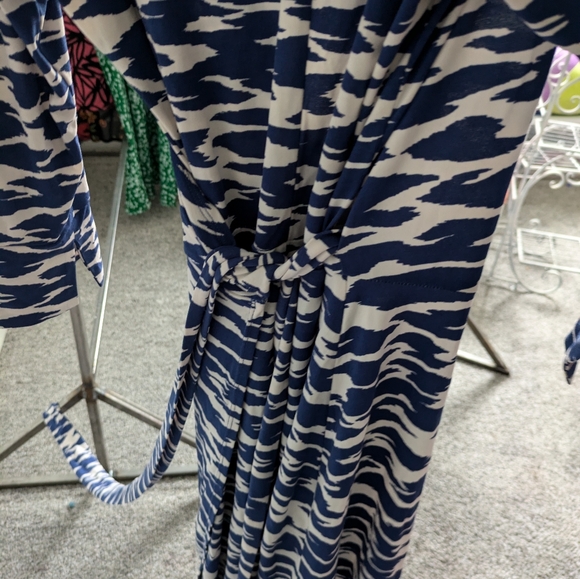 Laundry by design dress size large - Picture 3 of 3